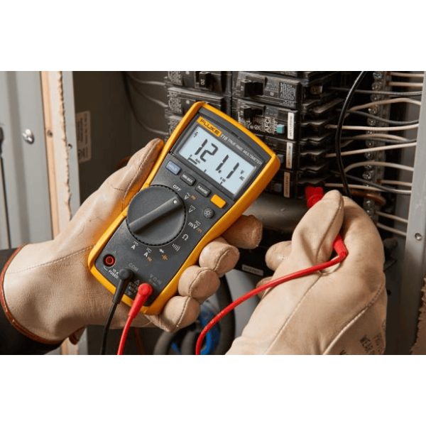 Fluke 110 Series Digital Multimeters (114, 115, 116 and 117 Digital Multimeters) - Image 4